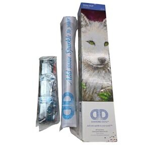 Diamond Dotz White Wolf‎ Diamond Facet Art Kit DD7.007 Intermediate 14x18 In W3